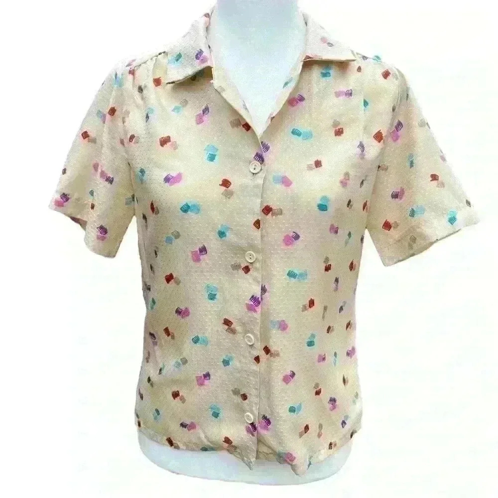 Vintage colorful short sleeve button down blouse (see measurements for sizing)